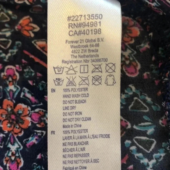 Forever 21 button up blouse - Picture 6 of 6